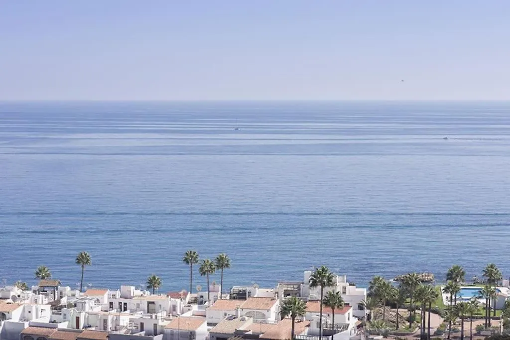 Luxurious Apartment With Seaview In Sunny 마닐바