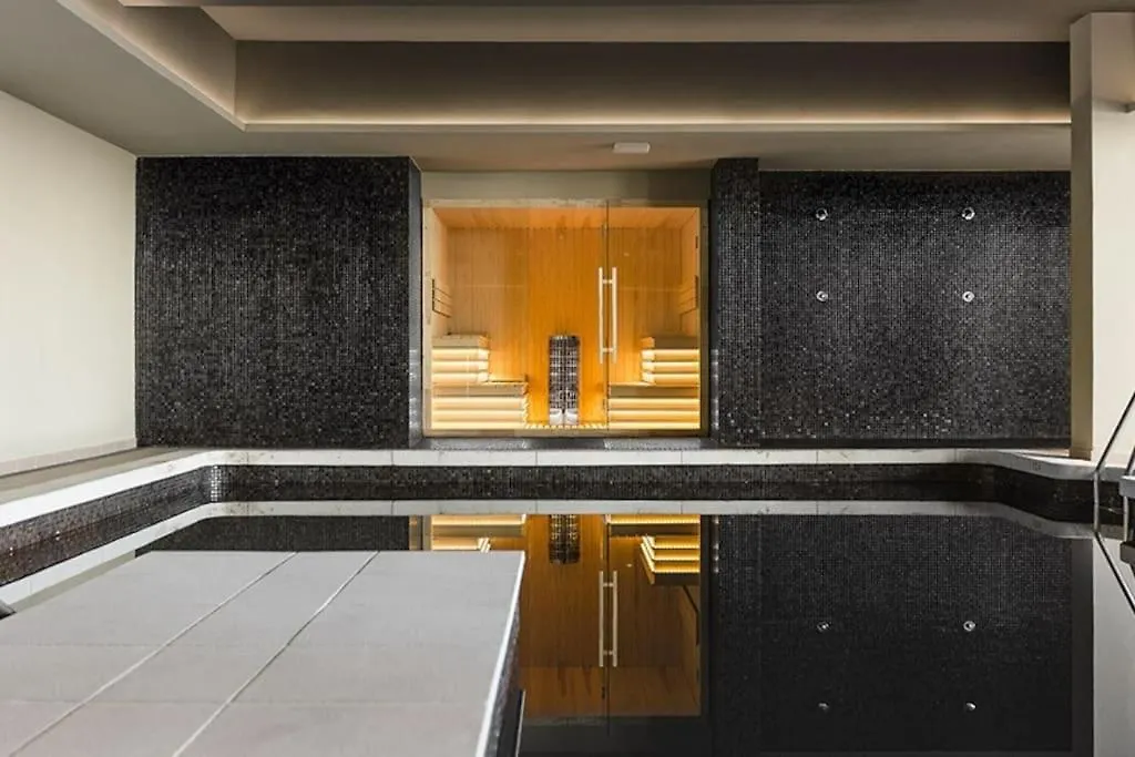Luxurious Apartment With Seaview In Sunny 마닐바 0*,