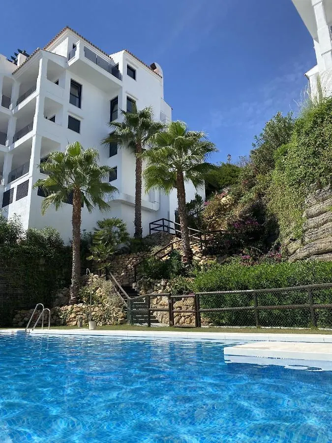 Luxurious Apartment With Seaview In Sunny 마닐바